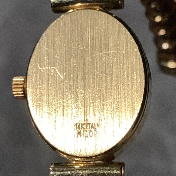 🌿14k Rare Yellow Gold Milor Italy Vicence Quartz Oval Case Watch - Picture 7 of 7